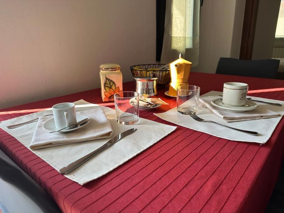 Ferienwohnung Mati Malpensa Con Navetta 20Eur Lonate Pozzolo Exterior foto